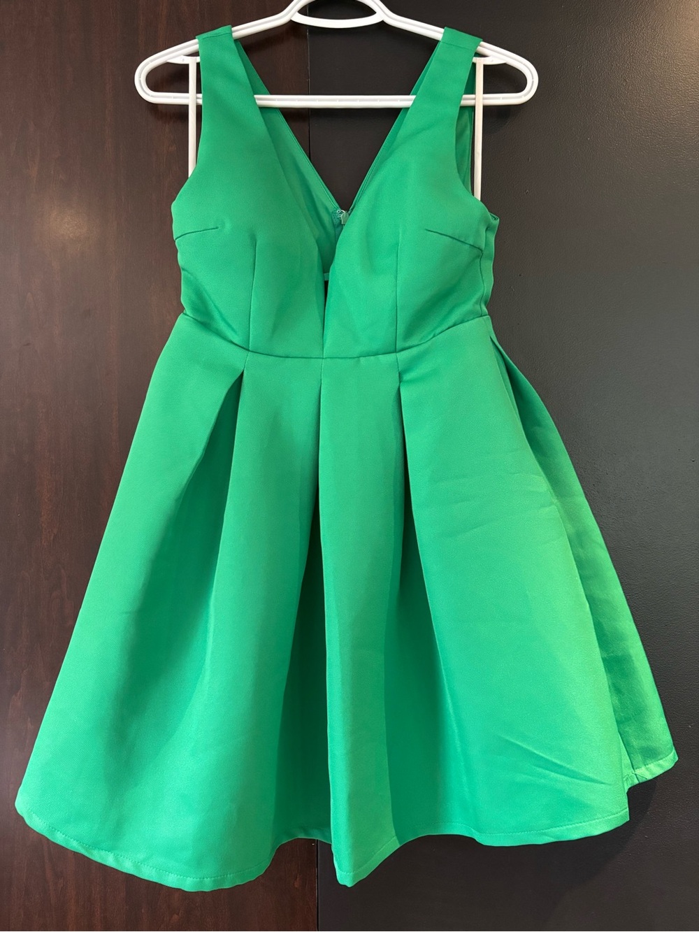 MINUET PEPLUM in Kelly green